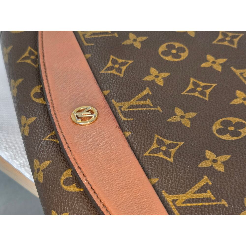 Louis Vuitton Bordeaux Monogram Crossbody Clutch Bag Vintage Brown Leather Trim - Picture 2 of 15